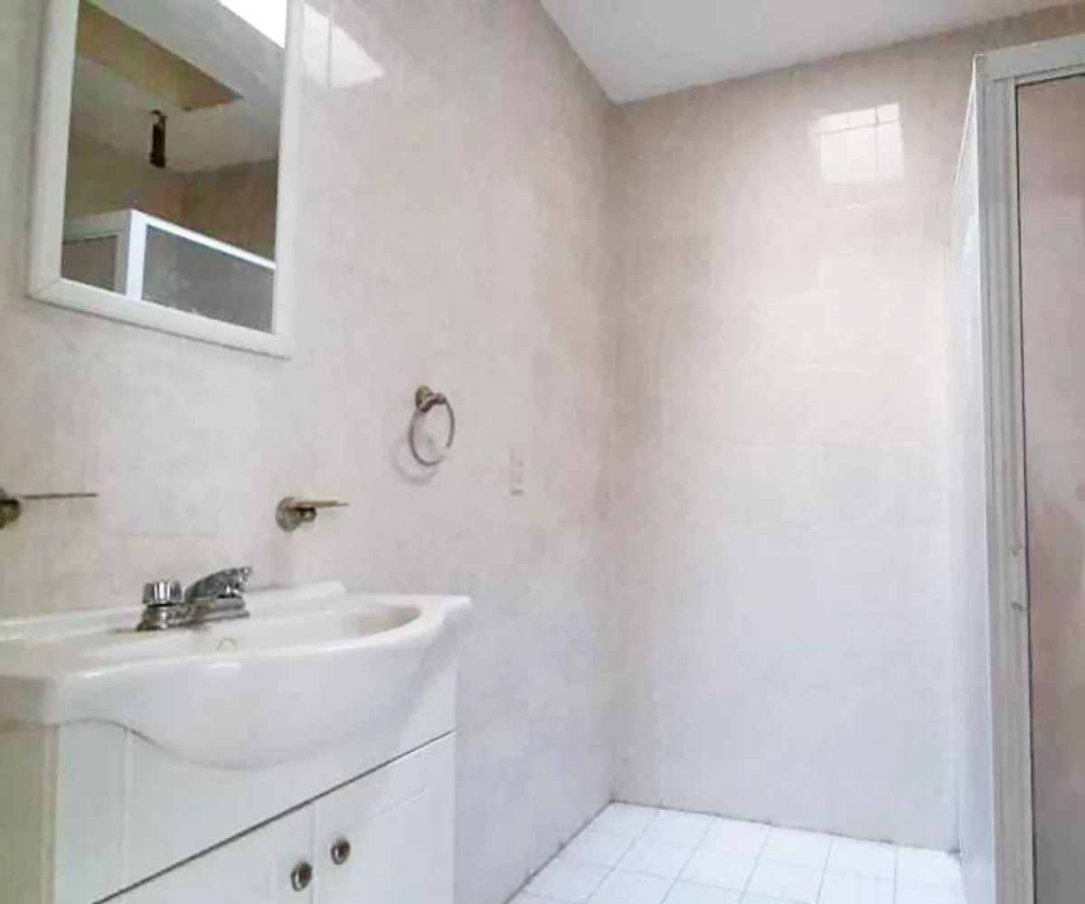 Casa En Renta,Vallarta Poniente,Mazamitla 2991, Guadalajara, Jalisco 44110, 6 Habitaciones,3 Baños,Mazamitla,3,pw4S4L2