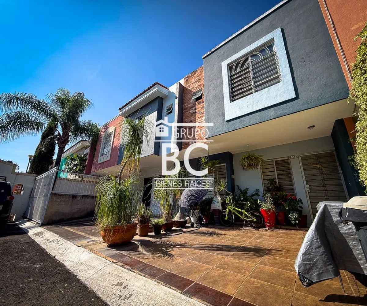 Casa En Venta,parques de tesistan 2 ,Calle Fray Miguel Pieras 575 12, Zapopan, Jalisco 45200, 3 Habitaciones,2 Baños,Calle Fray Miguel Pieras,2,pQ7kunB