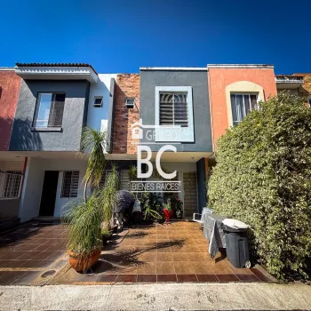 Casa En Venta,parques de tesistan 2 ,Calle Fray Miguel Pieras 575 12, Zapopan, Jalisco 45200, 3 Habitaciones,2 Baños,Calle Fray Miguel Pieras,2,pQ7kunB