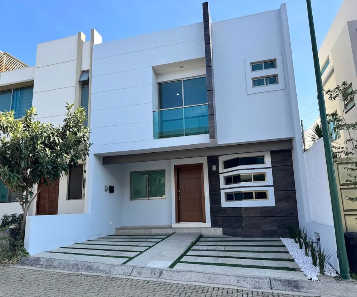 Casa En Venta,Los Almendros,Prolongación Río Blanco 1676, Zapopan, Jalisco 45135, 4 Habitaciones,3 Baños,Prolongación Río Blanco,3,pqSgwz2