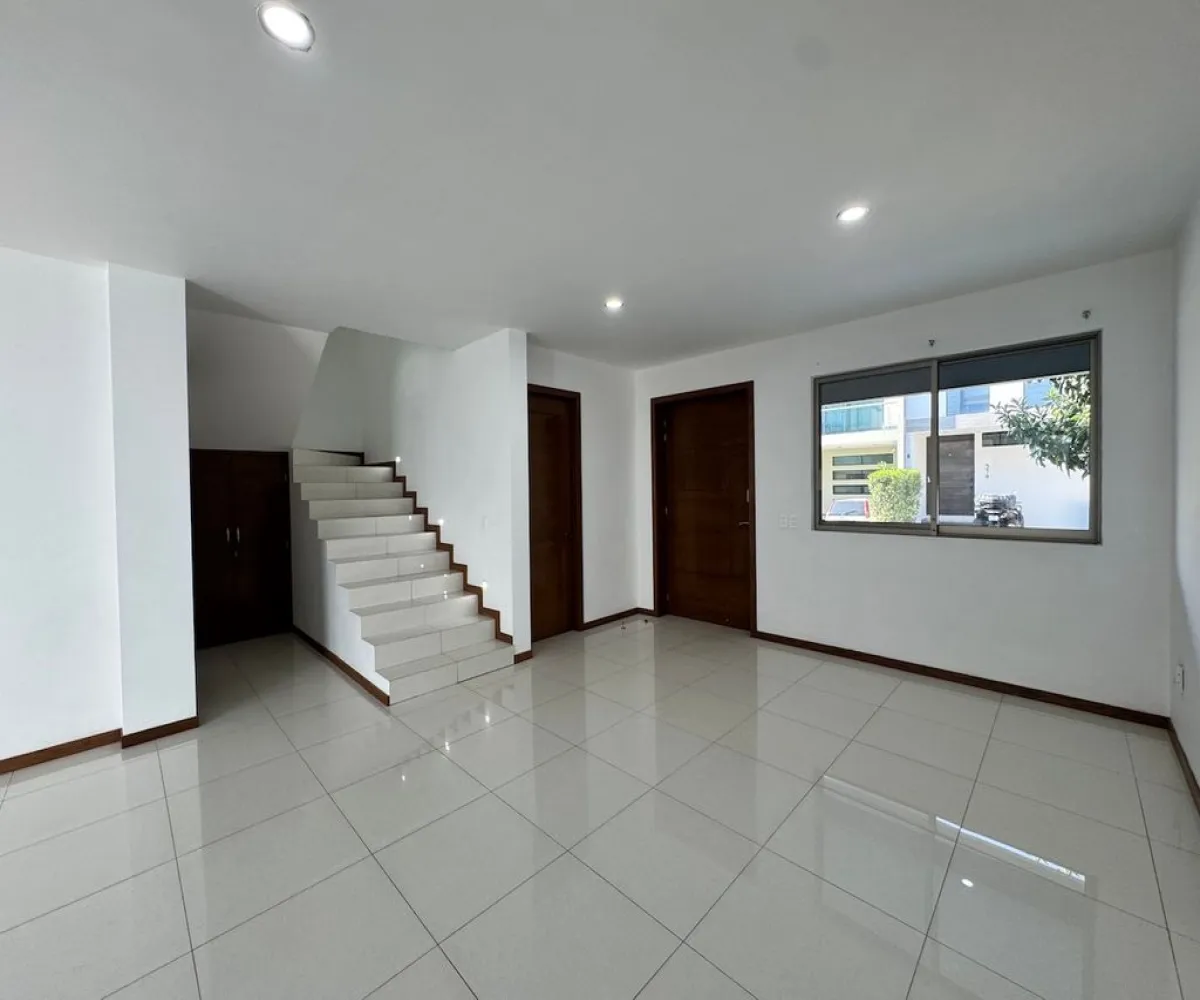 Casa En Venta,Los Almendros,Prolongación Río Blanco 1676, Zapopan, Jalisco 45135, 4 Habitaciones,3 Baños,Prolongación Río Blanco,3,pqSgwz2