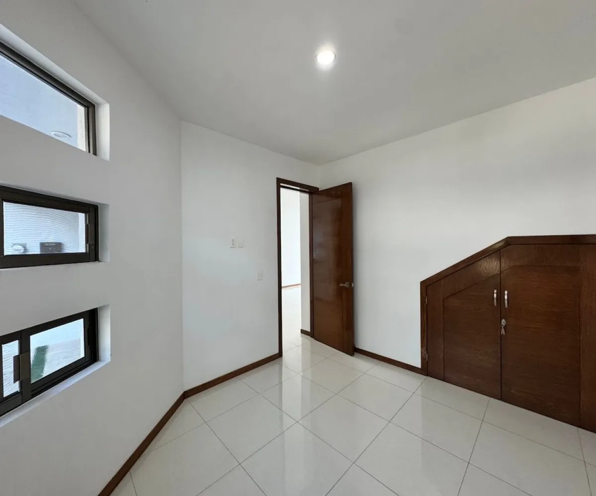 Casa En Venta,Los Almendros,Prolongación Río Blanco 1676, Zapopan, Jalisco 45135, 4 Habitaciones,3 Baños,Prolongación Río Blanco,3,pqSgwz2