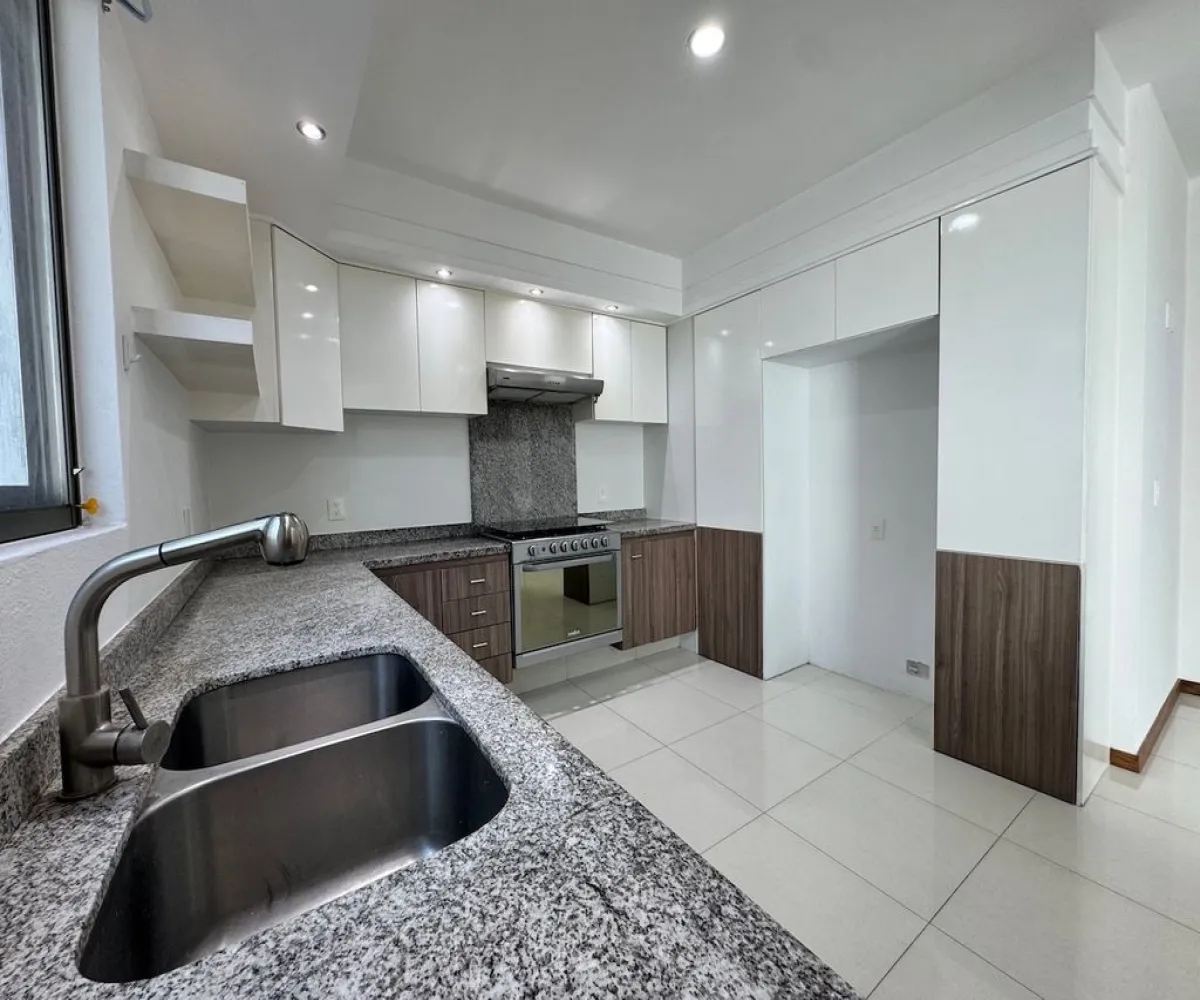 Casa En Venta,Los Almendros,Prolongación Río Blanco 1676, Zapopan, Jalisco 45135, 4 Habitaciones,3 Baños,Prolongación Río Blanco,3,pqSgwz2
