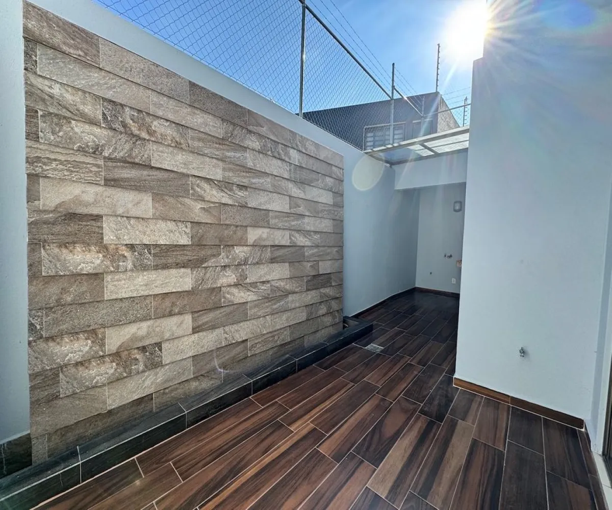 Casa En Venta,Los Almendros,Prolongación Río Blanco 1676, Zapopan, Jalisco 45135, 4 Habitaciones,3 Baños,Prolongación Río Blanco,3,pqSgwz2