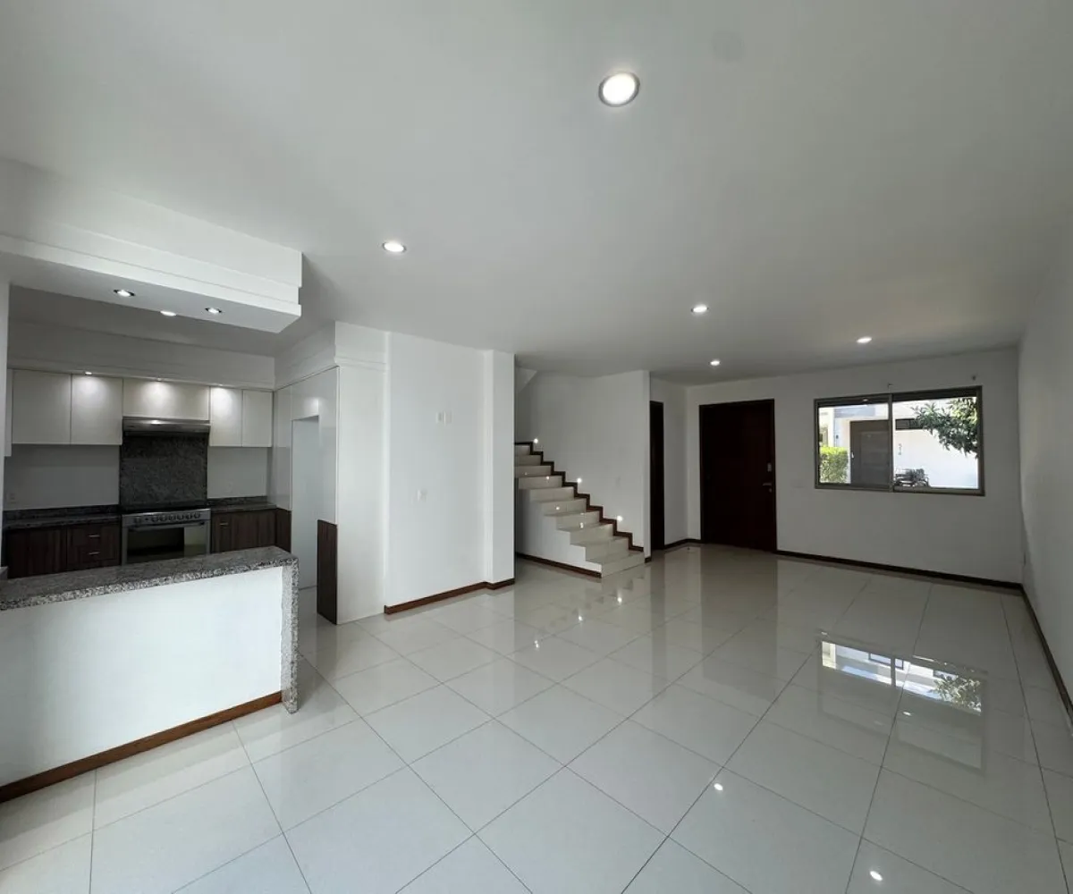 Casa En Venta,Los Almendros,Prolongación Río Blanco 1676, Zapopan, Jalisco 45135, 4 Habitaciones,3 Baños,Prolongación Río Blanco,3,pqSgwz2