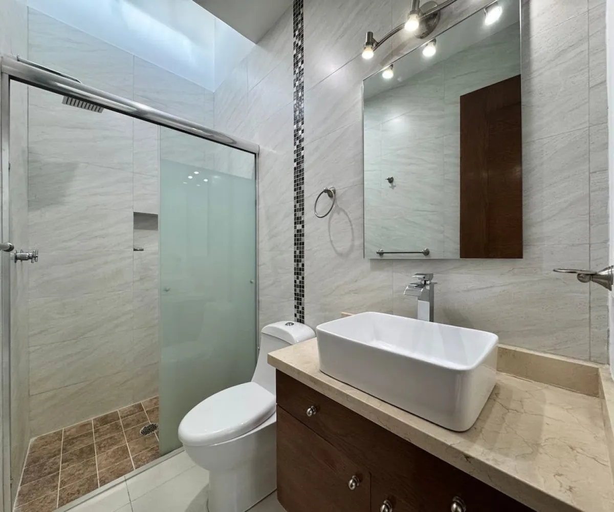 Casa En Venta,Los Almendros,Prolongación Río Blanco 1676, Zapopan, Jalisco 45135, 4 Habitaciones,3 Baños,Prolongación Río Blanco,3,pqSgwz2