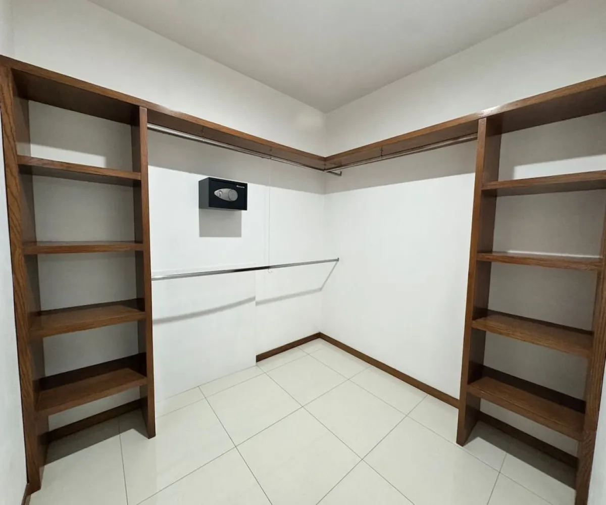 Casa En Venta,Los Almendros,Prolongación Río Blanco 1676, Zapopan, Jalisco 45135, 4 Habitaciones,3 Baños,Prolongación Río Blanco,3,pqSgwz2