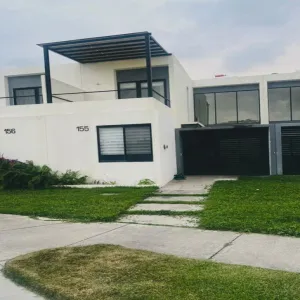 Casa En Venta,Calle J. Ma. Pino Suárez 338, Puerto Vallarta, Jalisco 48291, 2 Habitaciones,2 Baños,Calle J. Ma. Pino Suárez,2,pwQoySd