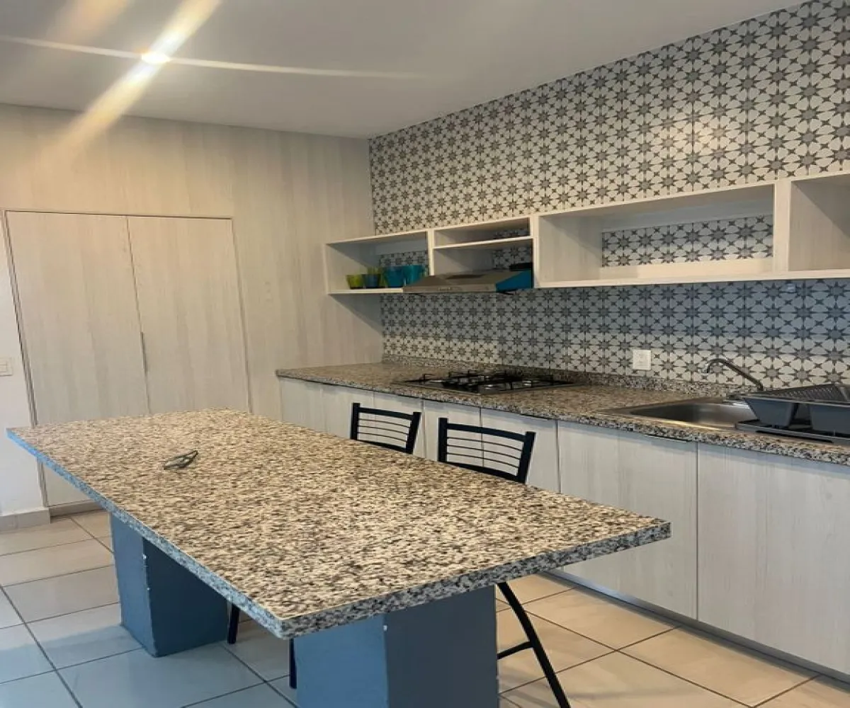 Casa En Venta,Calle J. Ma. Pino Suárez 338, Puerto Vallarta, Jalisco 48291, 2 Habitaciones,2 Baños,Calle J. Ma. Pino Suárez,2,pwQoySd