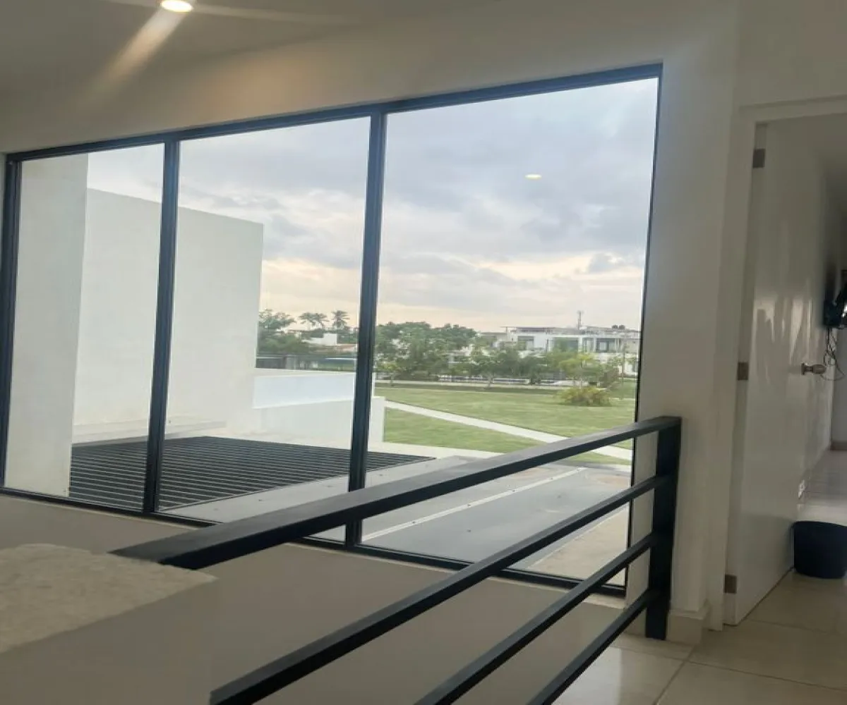 Casa En Venta,Calle J. Ma. Pino Suárez 338, Puerto Vallarta, Jalisco 48291, 2 Habitaciones,2 Baños,Calle J. Ma. Pino Suárez,2,pwQoySd