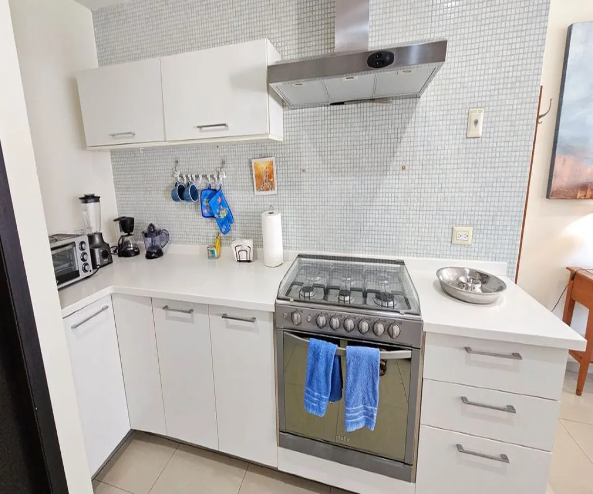 Departamento En Renta,Americana,Avenida Chapultepec Sur 480, Guadalajara, Jalisco 44140, 2 Habitaciones,2 Baños,Avenida Chapultepec Sur,1,pvYaQPN