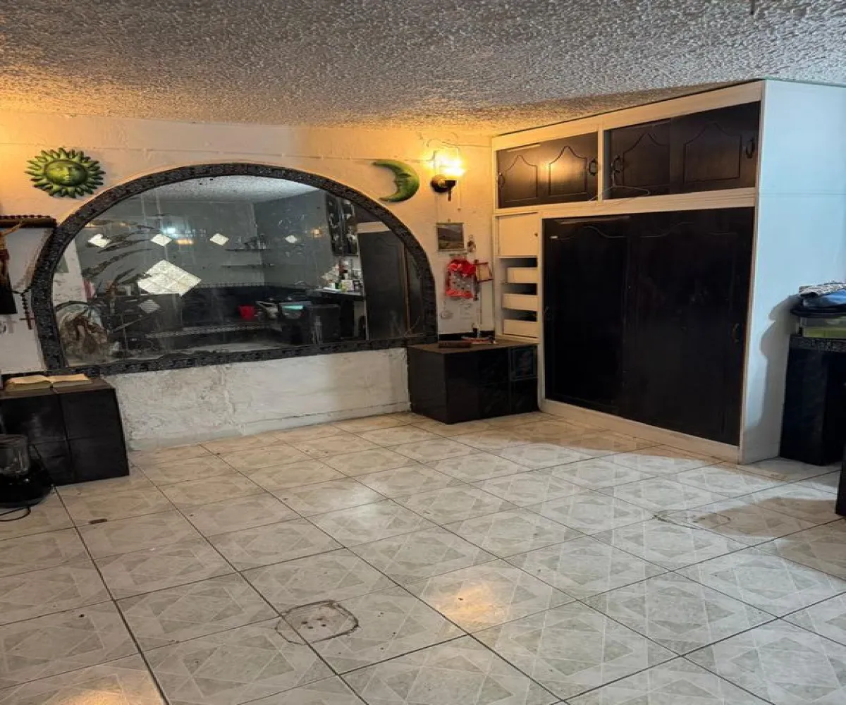 Casa En Venta,Alcalde Barranquitas,Calle Brillante 923, Guadalajara, Jalisco 44270, 4 Habitaciones,2 Baños,Calle Brillante,3,p5diRWv