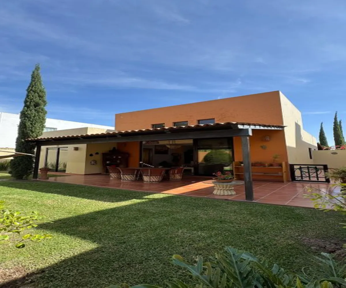 Casa En Renta,El Palomar,Paseo del Condor 123, Tlajomulco de Zúñiga, Jalisco 45643, 2 Habitaciones,2 Baños,Paseo del Condor,1,p7yyaNK