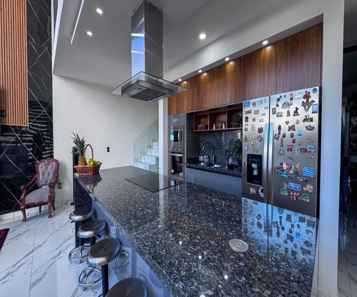 Casa En Venta,parques vallarta ,Paseo de la Estrella 3612, Zapopan, Jalisco 45222, 4 Habitaciones,4 Baños,Paseo de la Estrella,2,picavpn