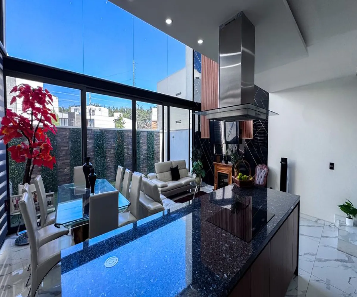 Casa En Venta,parques vallarta ,Paseo de la Estrella 3612, Zapopan, Jalisco 45222, 4 Habitaciones,4 Baños,Paseo de la Estrella,2,picavpn