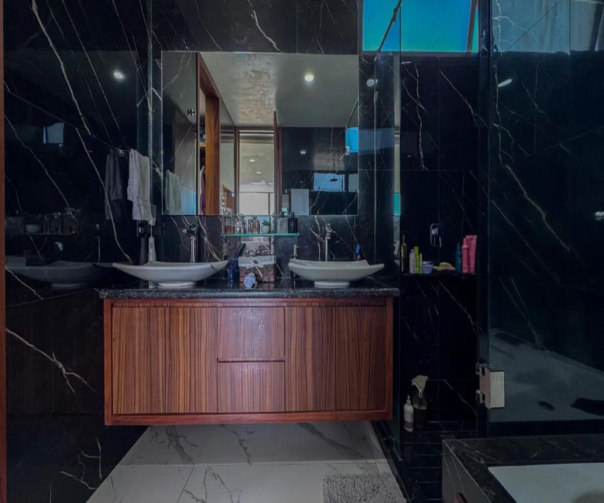 Casa En Venta,parques vallarta ,Paseo de la Estrella 3612, Zapopan, Jalisco 45222, 4 Habitaciones,4 Baños,Paseo de la Estrella,2,picavpn