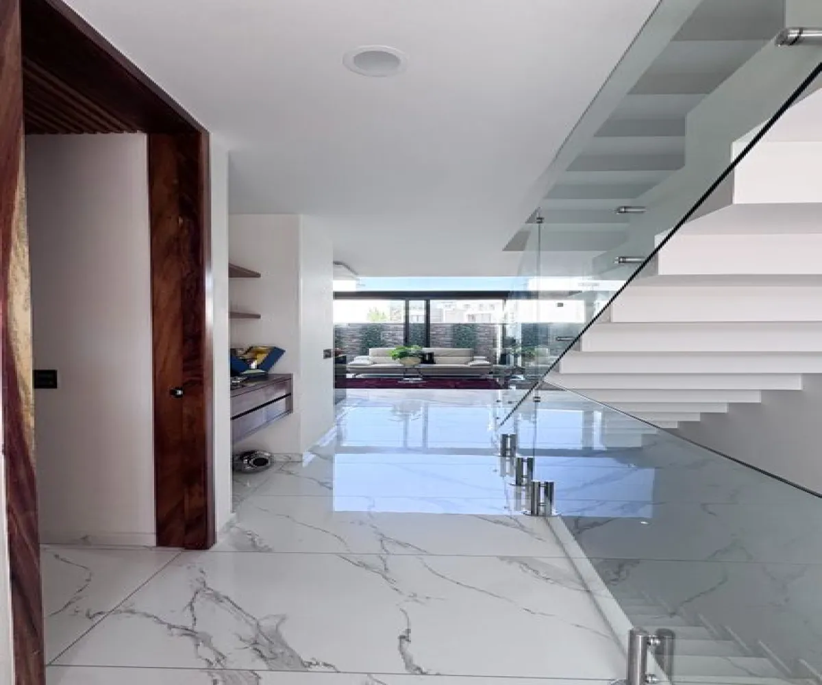 Casa En Venta,parques vallarta ,Paseo de la Estrella 3612, Zapopan, Jalisco 45222, 4 Habitaciones,4 Baños,Paseo de la Estrella,2,picavpn