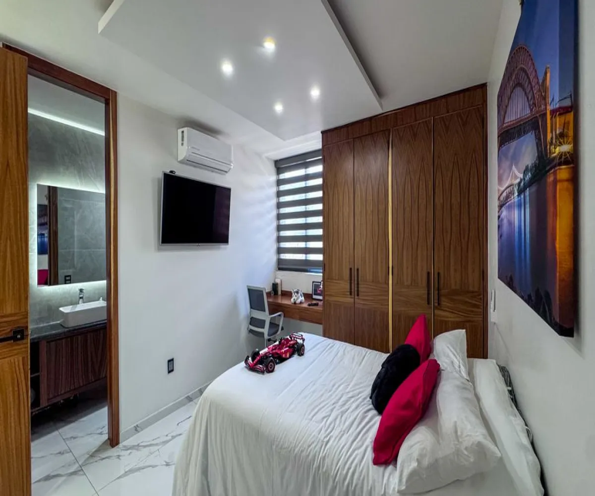 Casa En Venta,parques vallarta ,Paseo de la Estrella 3612, Zapopan, Jalisco 45222, 4 Habitaciones,4 Baños,Paseo de la Estrella,2,picavpn