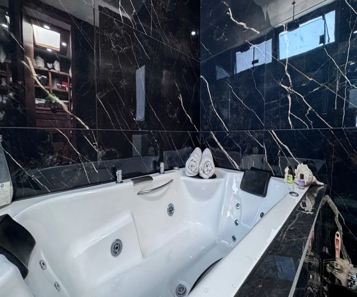 Casa En Venta,parques vallarta ,Paseo de la Estrella 3612, Zapopan, Jalisco 45222, 4 Habitaciones,4 Baños,Paseo de la Estrella,2,picavpn