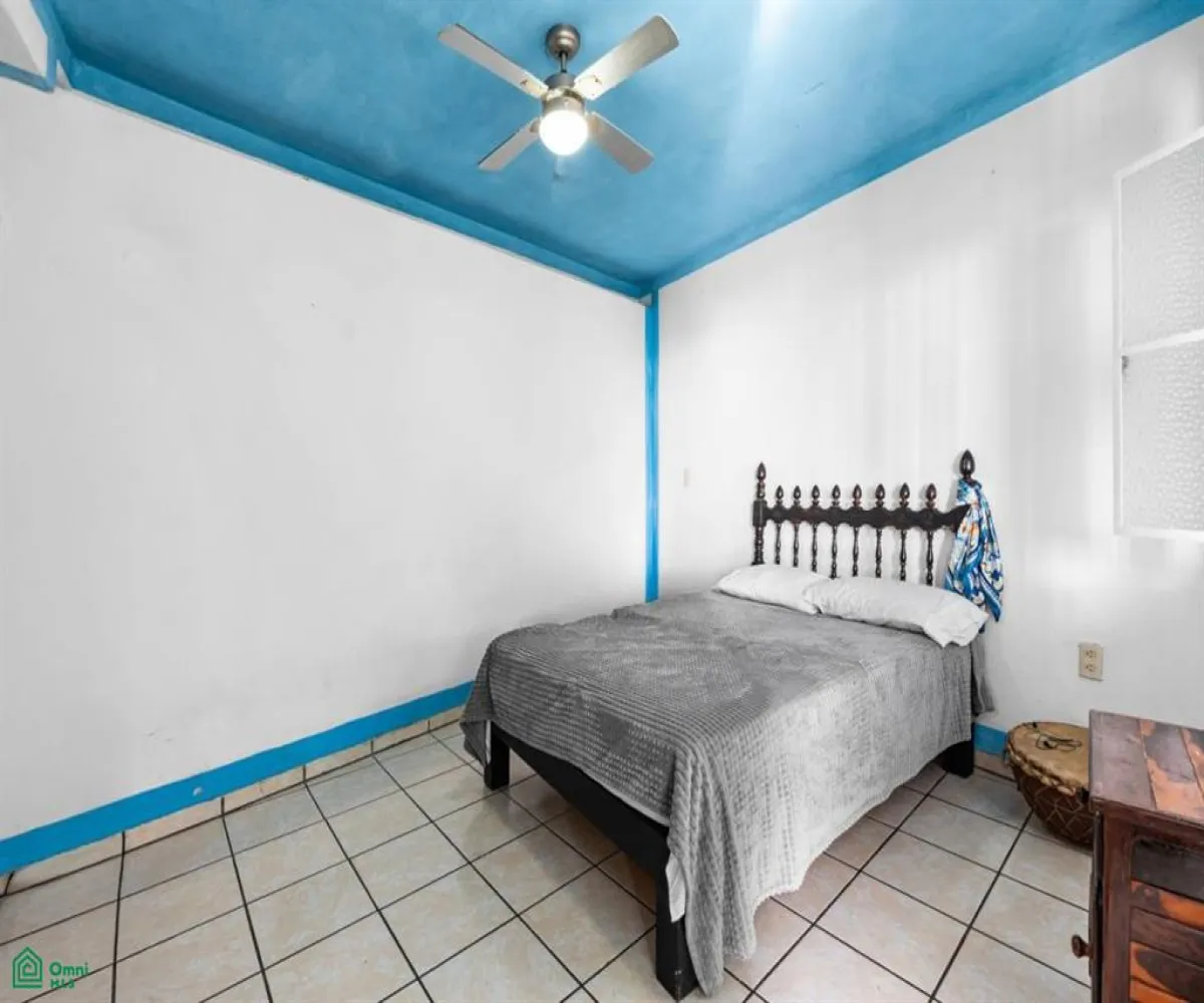 Casa En Venta,El Cerro,Andador Ecuador 582, Puerto Vallarta, Jalisco 48304, 2 Habitaciones,2 Baños,Andador Ecuador,MX251037882