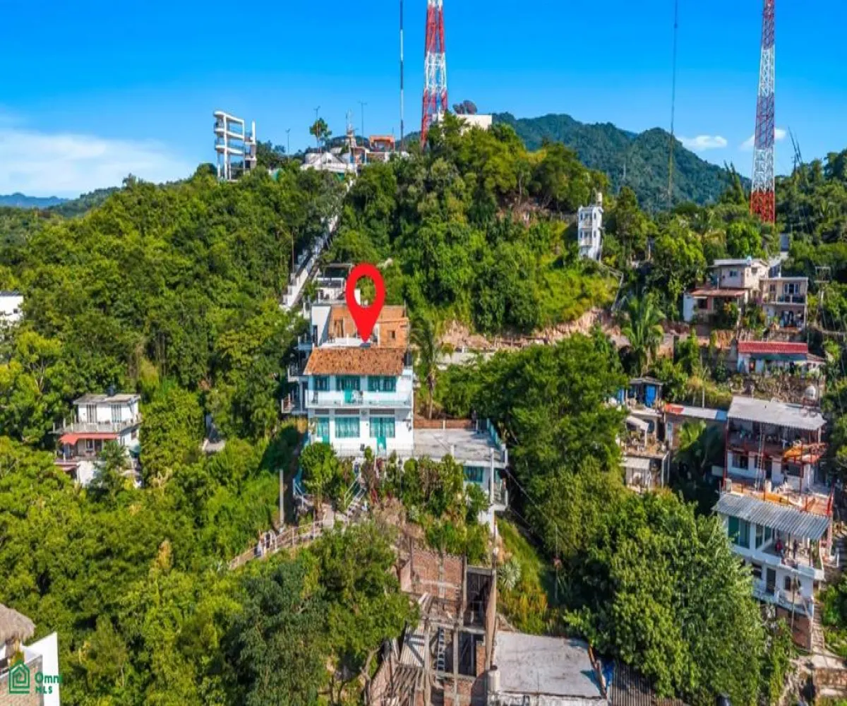 Casa En Venta,El Cerro,Andador Ecuador 582, Puerto Vallarta, Jalisco 48304, 2 Habitaciones,2 Baños,Andador Ecuador,MX251037882