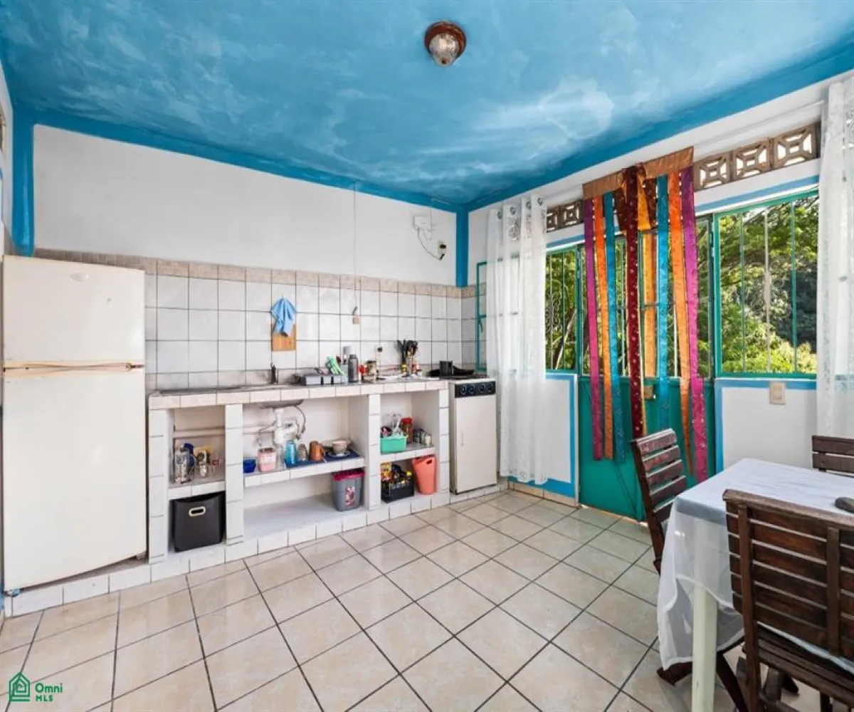 Casa En Venta,El Cerro,Andador Ecuador 582, Puerto Vallarta, Jalisco 48304, 2 Habitaciones,2 Baños,Andador Ecuador,MX251037882