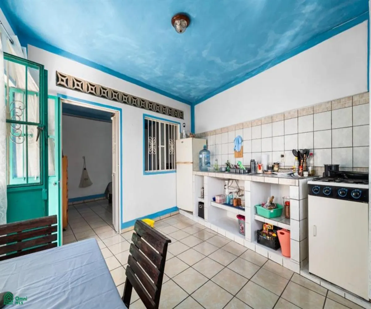 Casa En Venta,El Cerro,Andador Ecuador 582, Puerto Vallarta, Jalisco 48304, 2 Habitaciones,2 Baños,Andador Ecuador,MX251037882