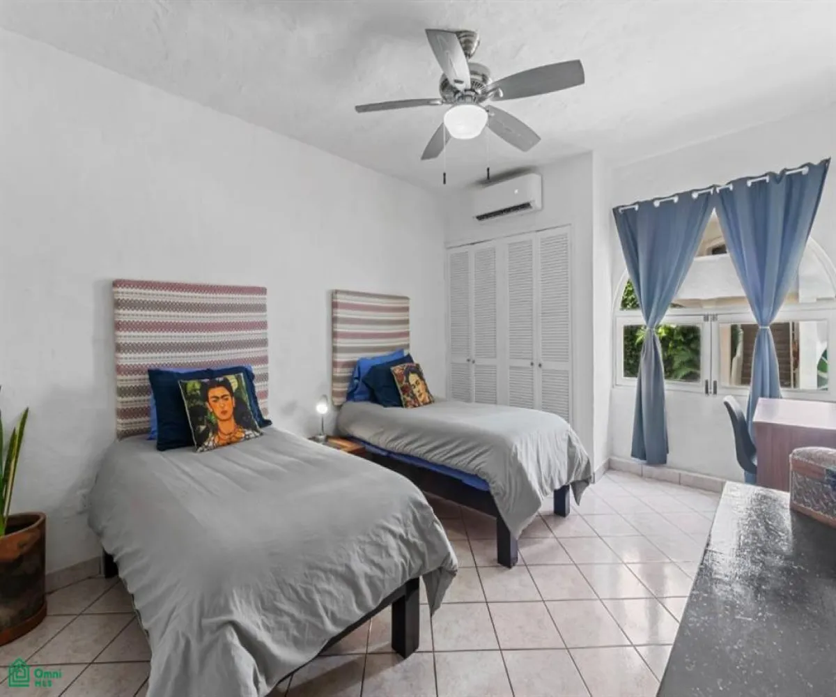 Departamento En Venta,Emiliano Zapata,Pino Suarez 580 Int.8, Puerto Vallarta, Jalisco 48380, 2 Habitaciones,2 Baños,Pino Suarez,MX251037961