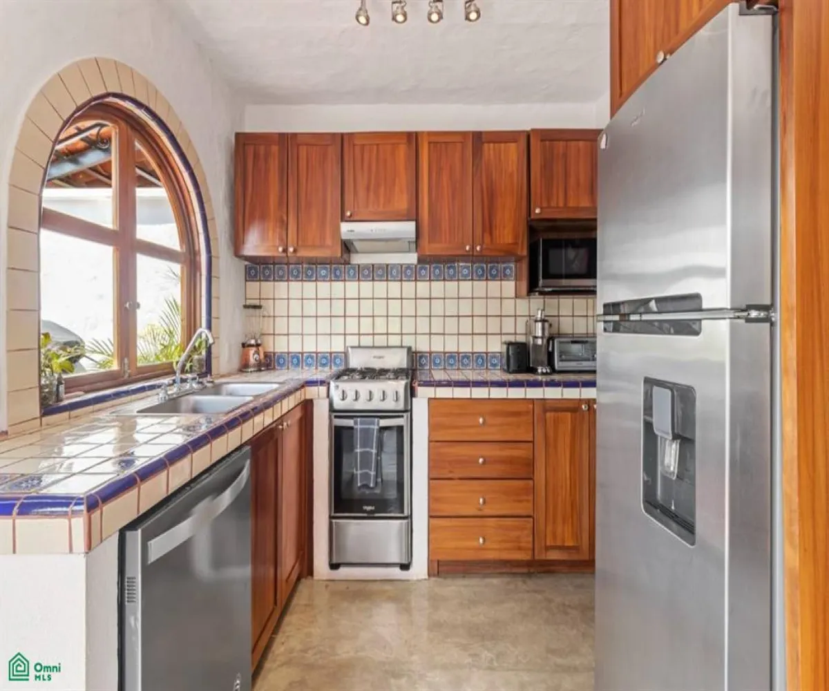 Departamento En Venta,Emiliano Zapata,Pino Suarez 580 Int.8, Puerto Vallarta, Jalisco 48380, 2 Habitaciones,2 Baños,Pino Suarez,MX251037961