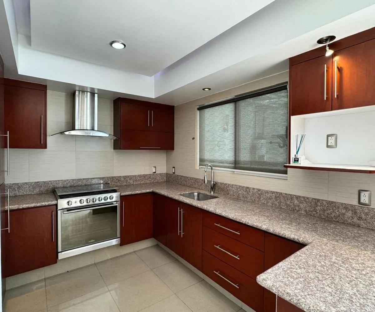 Casa En Renta,La Cima,Avenida la Cima 296, Zapopan, Jalisco 45134, 4 Habitaciones,3 Baños,Avenida la Cima,2,psBBTF4