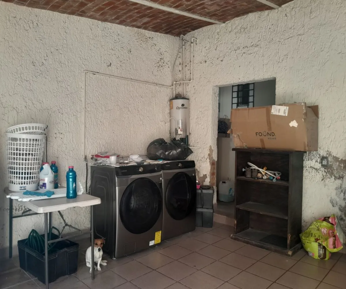 Casa En Venta,Paseos del Briseño,Paseo de Los Adolecentes S/N, Zapopan, Jalisco 45236, 3 Habitaciones,1 Baño,Paseo de Los Adolecentes,1,pgDh4f5