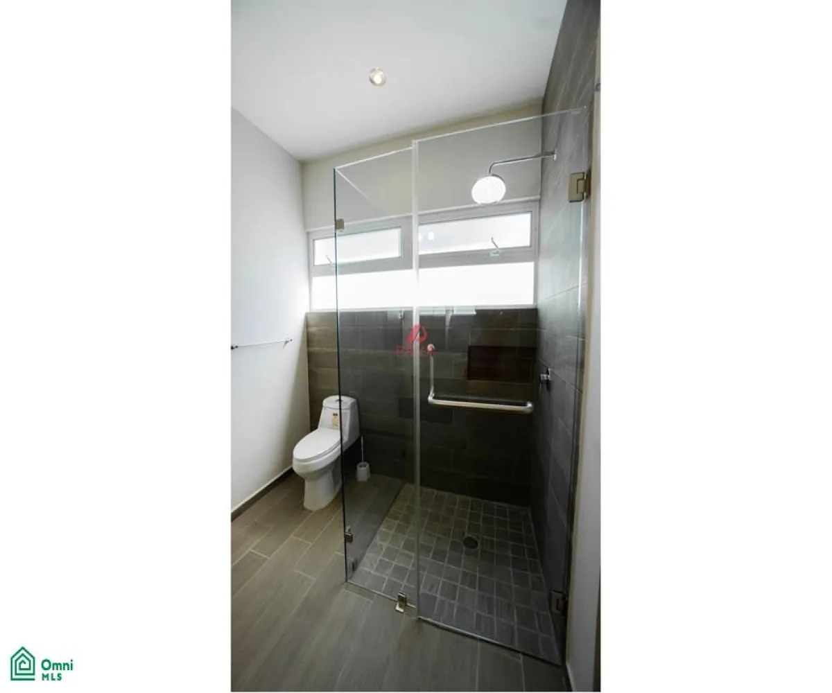 Casa En Venta,Lago Nogal,pabellón 5, Tlajomulco de Zuniga, Jalisco 45645, 4 Habitaciones,3 Baños,pabellón,MX251038114