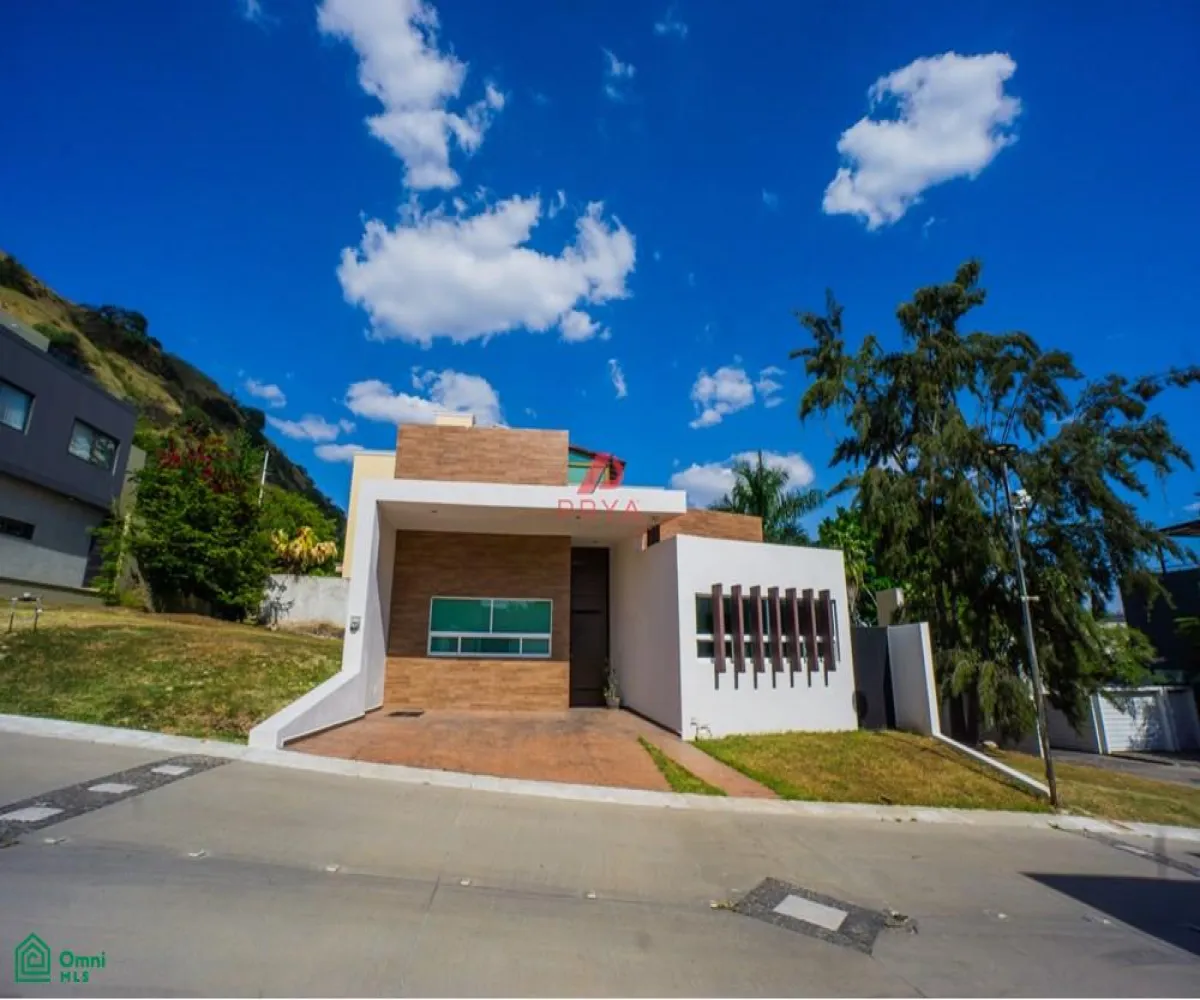 Casa En Venta,Lago Nogal,pabellón 5, Tlajomulco de Zuniga, Jalisco 45645, 4 Habitaciones,3 Baños,pabellón,MX251038114