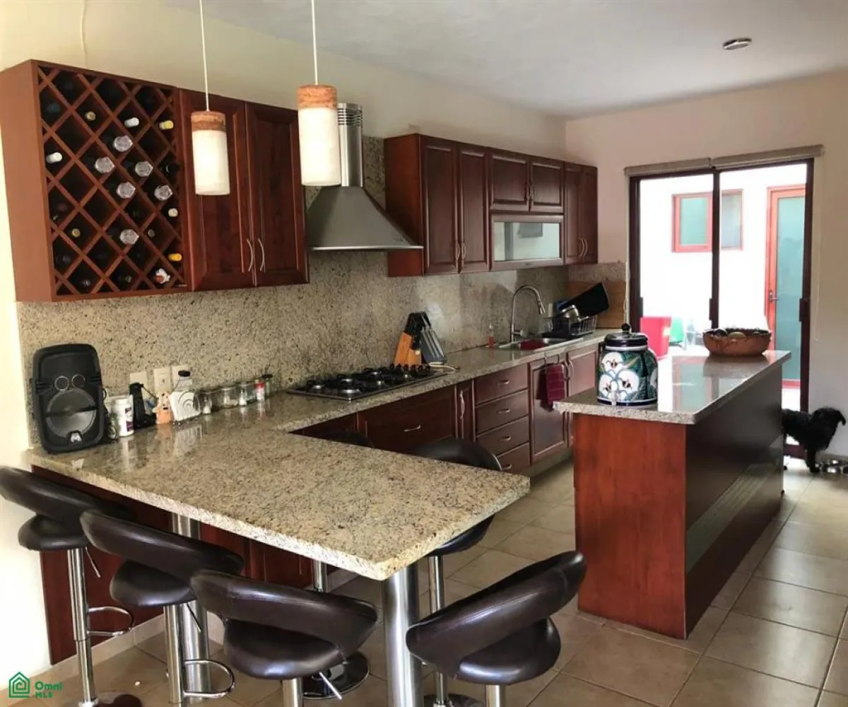 Casa En Venta,Jardín Real,Jardín de Las Victorias 2 - 133, Zapopan, Jalisco 45136, 4 Habitaciones,4 Baños,Jardín de Las Victorias,2,MX251038499