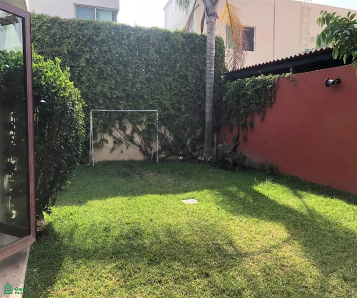 Casa En Venta,Jardín Real,Jardín de Las Victorias 2 - 133, Zapopan, Jalisco 45136, 4 Habitaciones,4 Baños,Jardín de Las Victorias,2,MX251038499