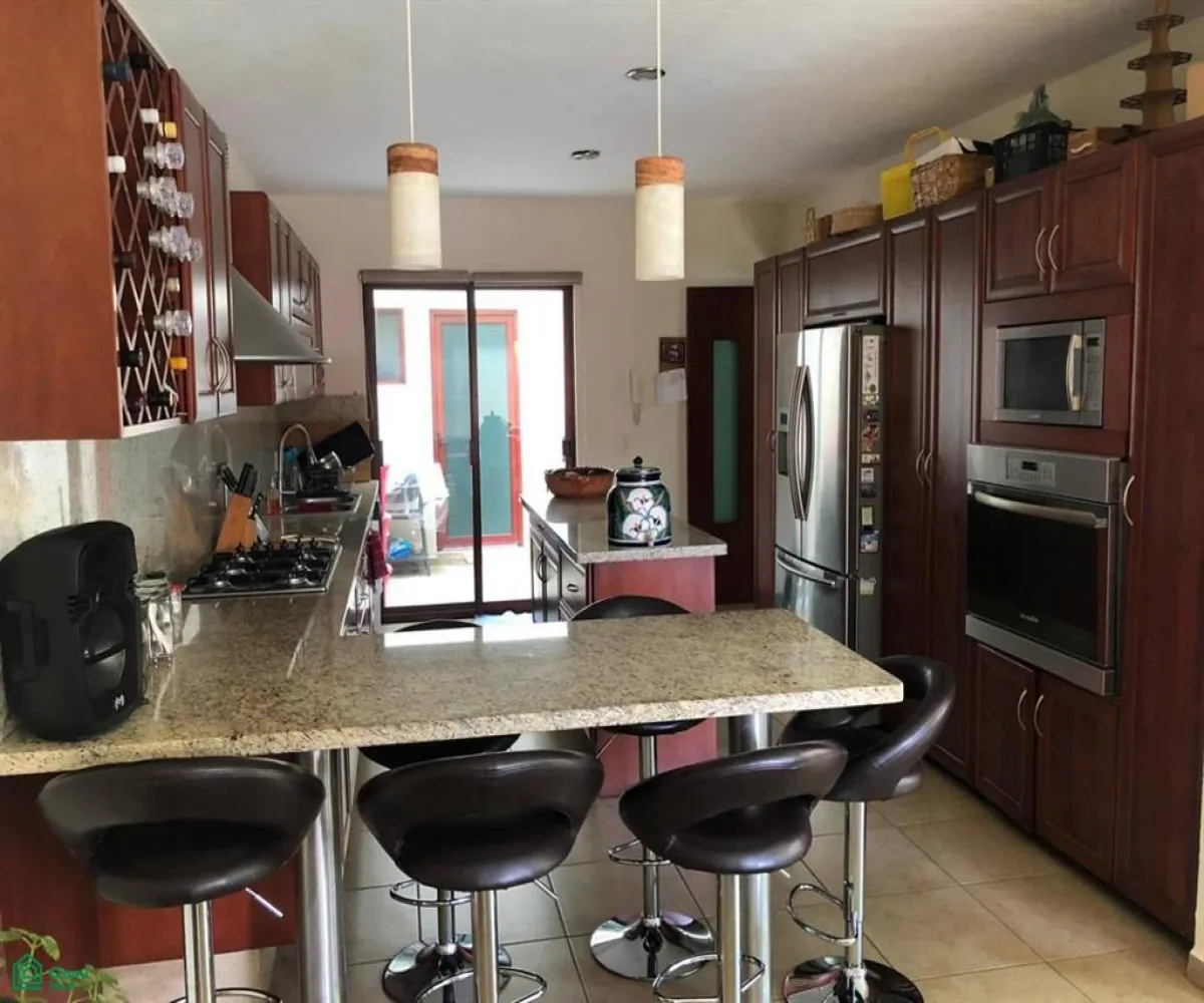 Casa En Venta,Jardín Real,Jardín de Las Victorias 2 - 133, Zapopan, Jalisco 45136, 4 Habitaciones,4 Baños,Jardín de Las Victorias,2,MX251038499