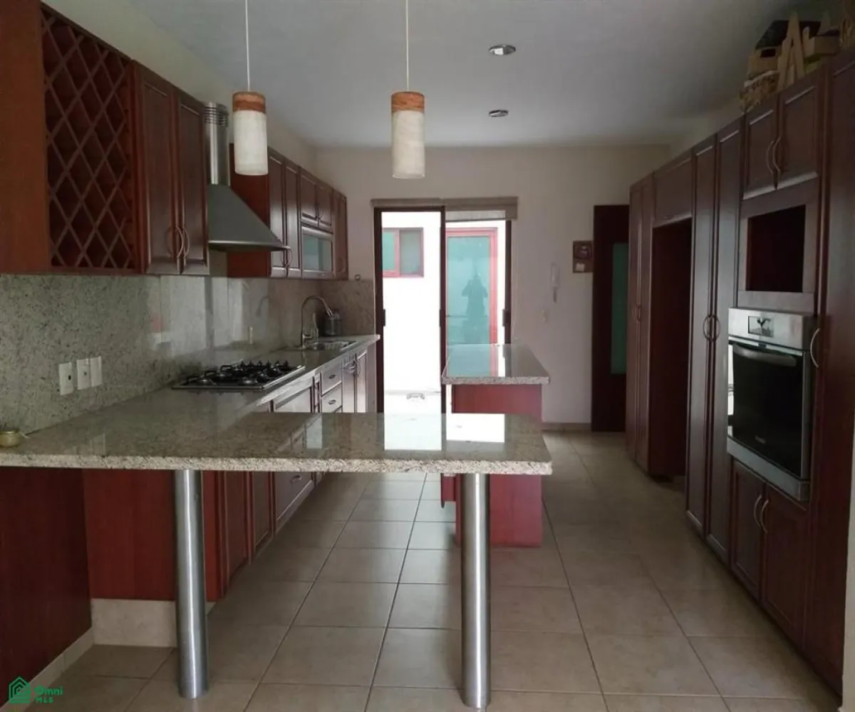 Casa En Venta,Jardín Real,Jardín de Las Victorias 2 - 133, Zapopan, Jalisco 45136, 4 Habitaciones,4 Baños,Jardín de Las Victorias,2,MX251038499