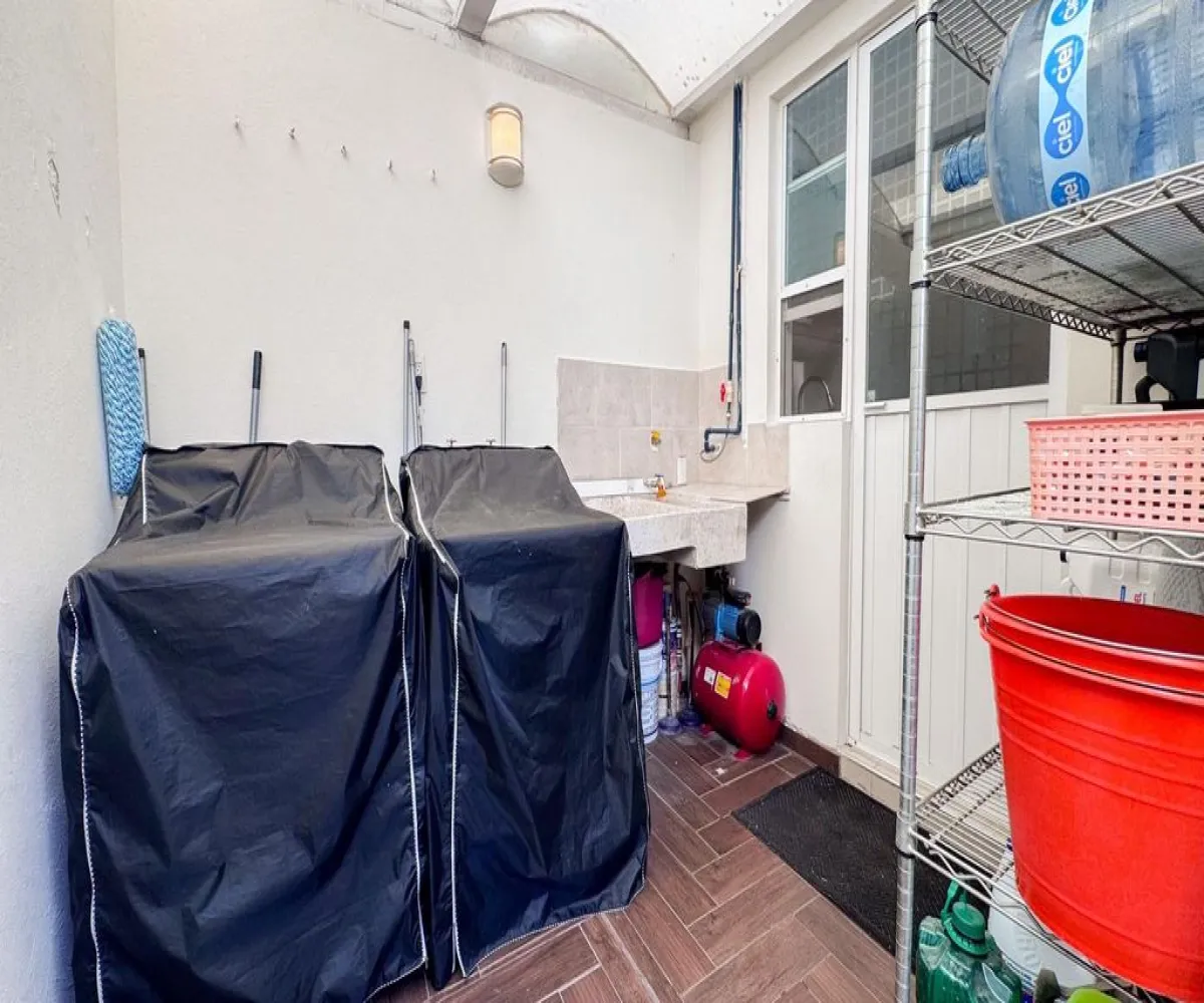 Casa En Venta,Valle Real,Rinconada del Encino 2584, Zapopan, Jalisco 45138, 3 Habitaciones,2 Baños,Rinconada del Encino,2,pK6U13s