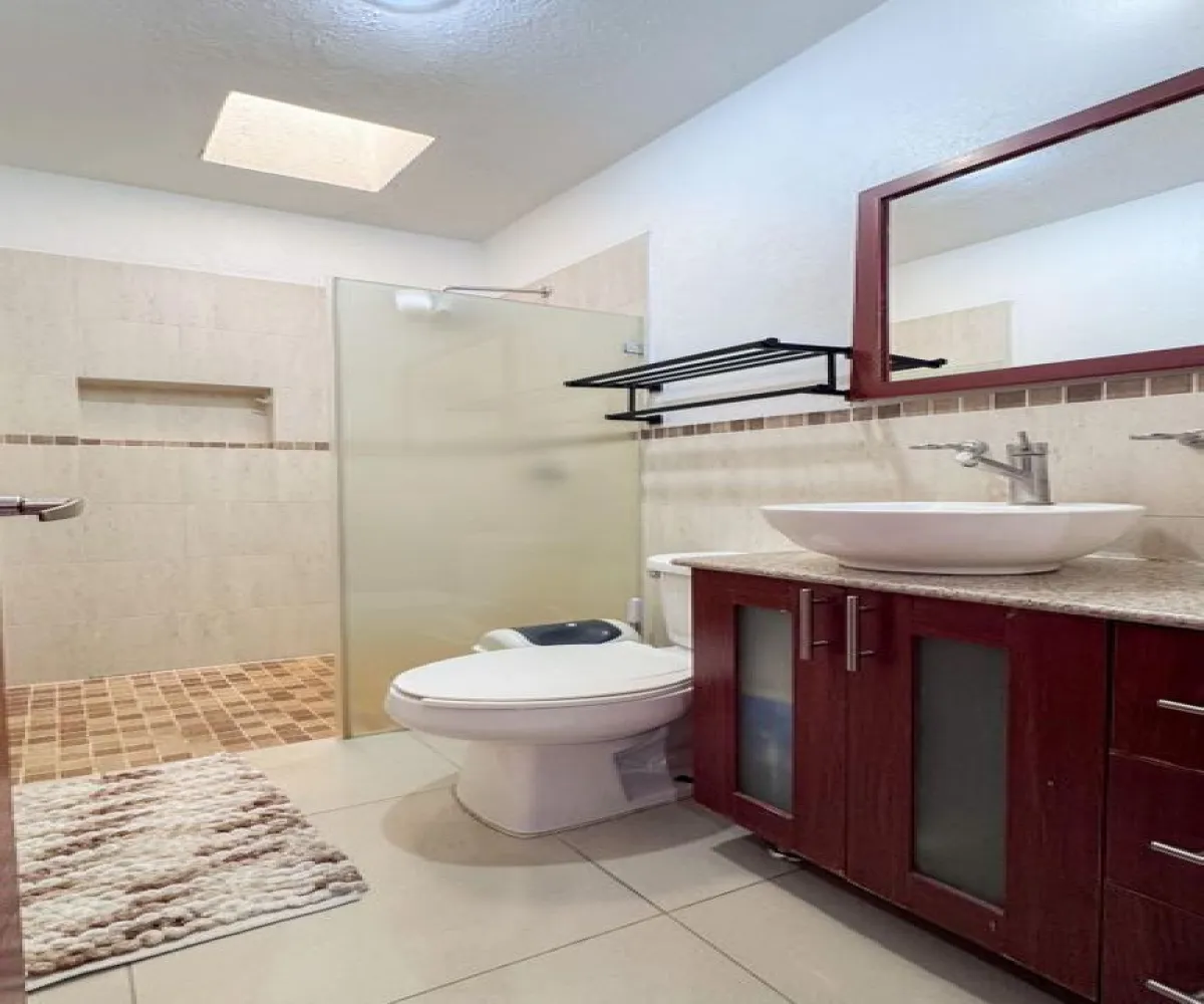 Casa En Venta,Valle Real,Rinconada del Encino 2584, Zapopan, Jalisco 45138, 3 Habitaciones,2 Baños,Rinconada del Encino,2,pK6U13s