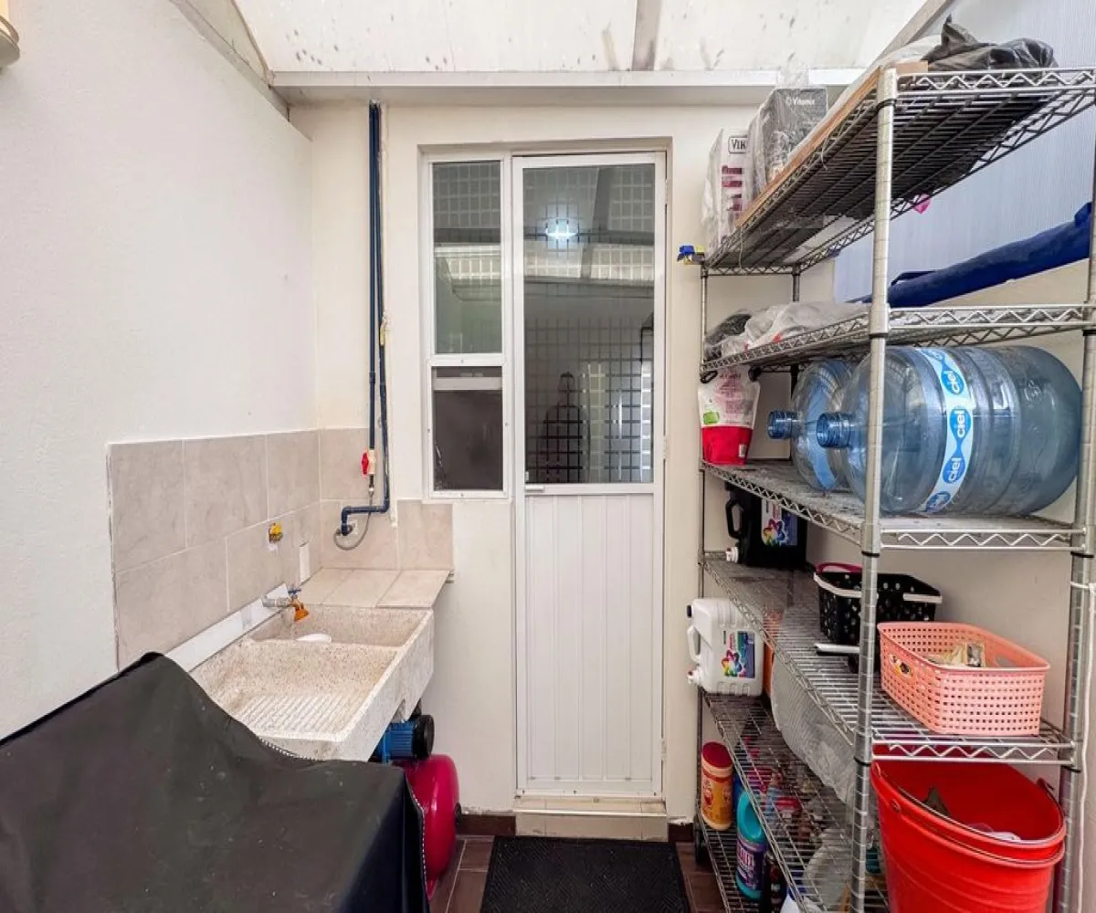 Casa En Venta,Valle Real,Rinconada del Encino 2584, Zapopan, Jalisco 45138, 3 Habitaciones,2 Baños,Rinconada del Encino,2,pK6U13s