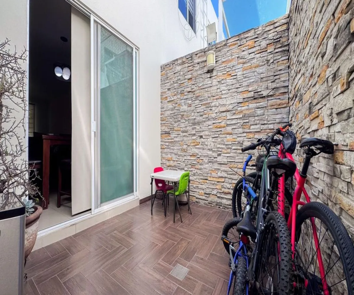 Casa En Venta,Valle Real,Rinconada del Encino 2584, Zapopan, Jalisco 45138, 3 Habitaciones,2 Baños,Rinconada del Encino,2,pK6U13s