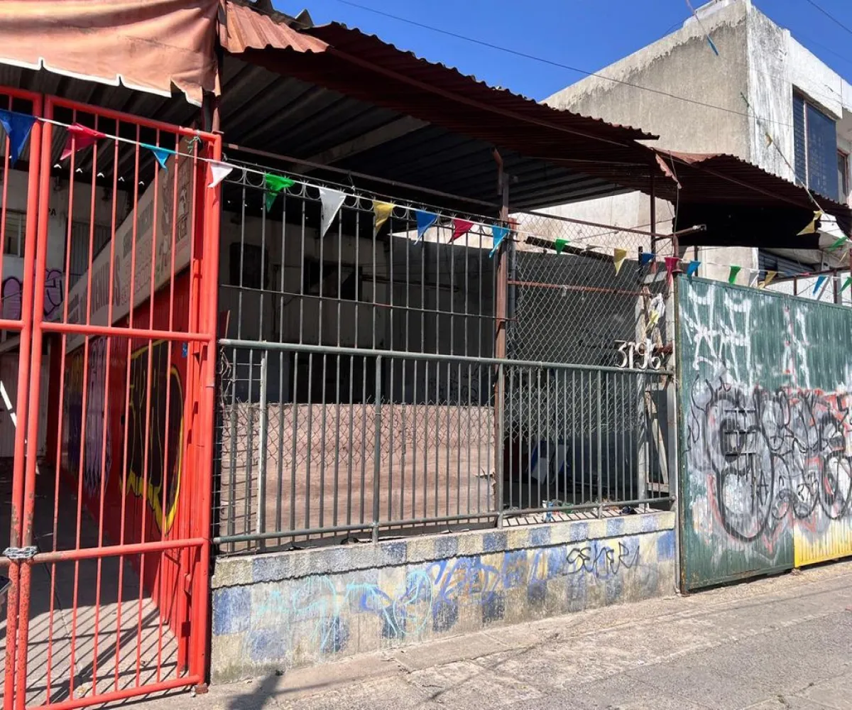 Local En Venta,Jardines de San José,Avenida Cristóbal Colón 3196, Guadalajara, Jalisco 44950,Avenida Cristóbal Colón,2,pqmEE77