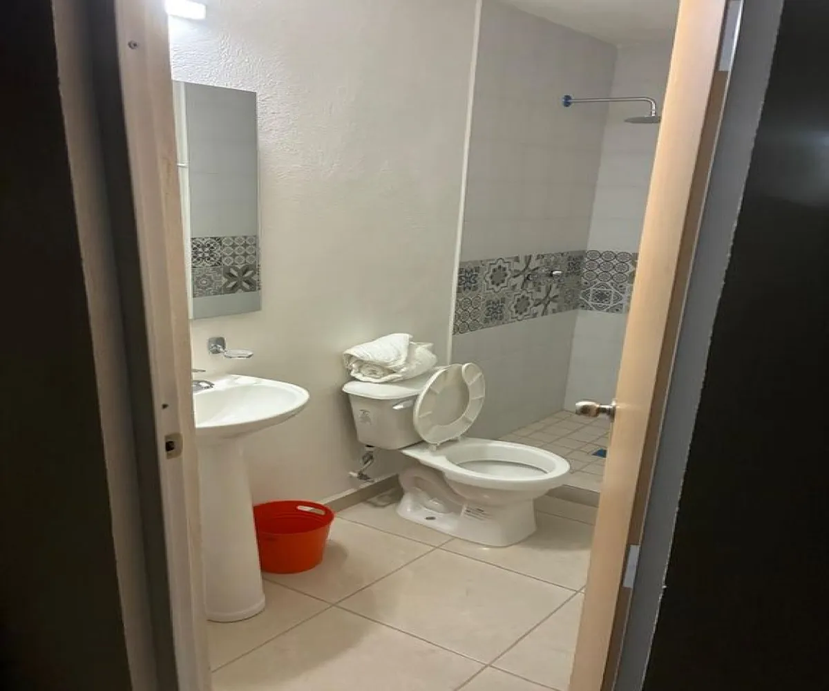 Departamento En Venta,Lomas de Independencia,Calle Eutimio Pinzón 677, Guadalajara, Jalisco 44240, 3 Habitaciones,2 Baños,Calle Eutimio Pinzón,1,pWcqqvM