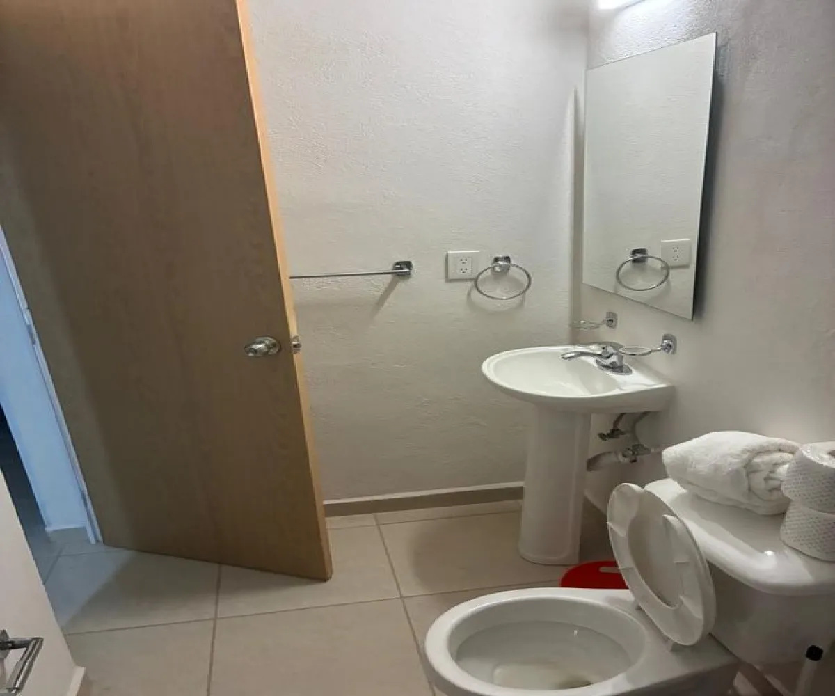 Departamento En Venta,Lomas de Independencia,Calle Eutimio Pinzón 677, Guadalajara, Jalisco 44240, 3 Habitaciones,2 Baños,Calle Eutimio Pinzón,1,pWcqqvM