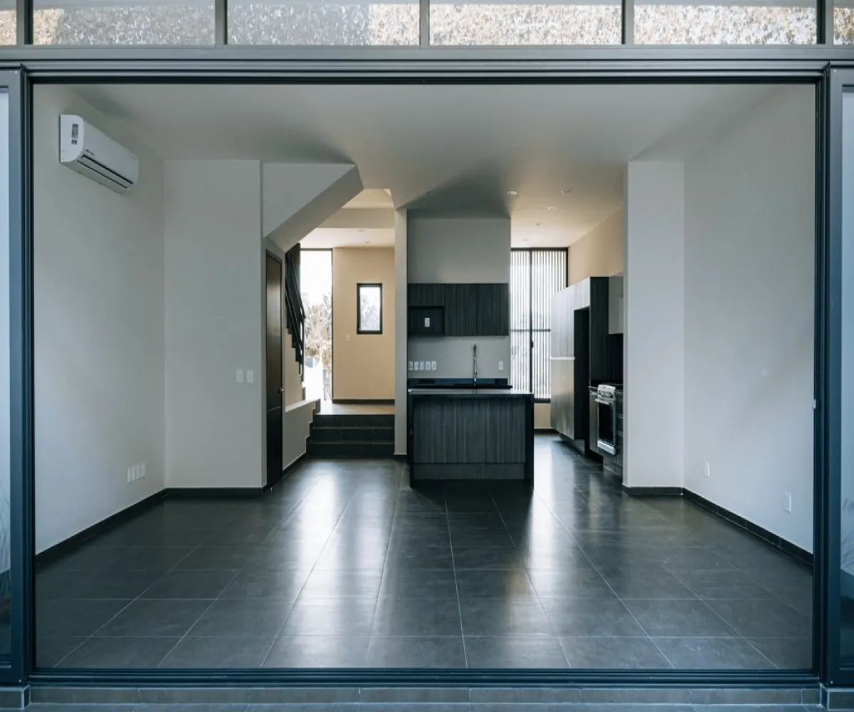 Casa En Venta,Paraje,Avenida Vuelo de las Grullas 200, Tlajomulco de Zúñiga, Jalisco 45645, 4 Habitaciones,5 Baños,Avenida Vuelo de las Grullas,1,pELaqLD