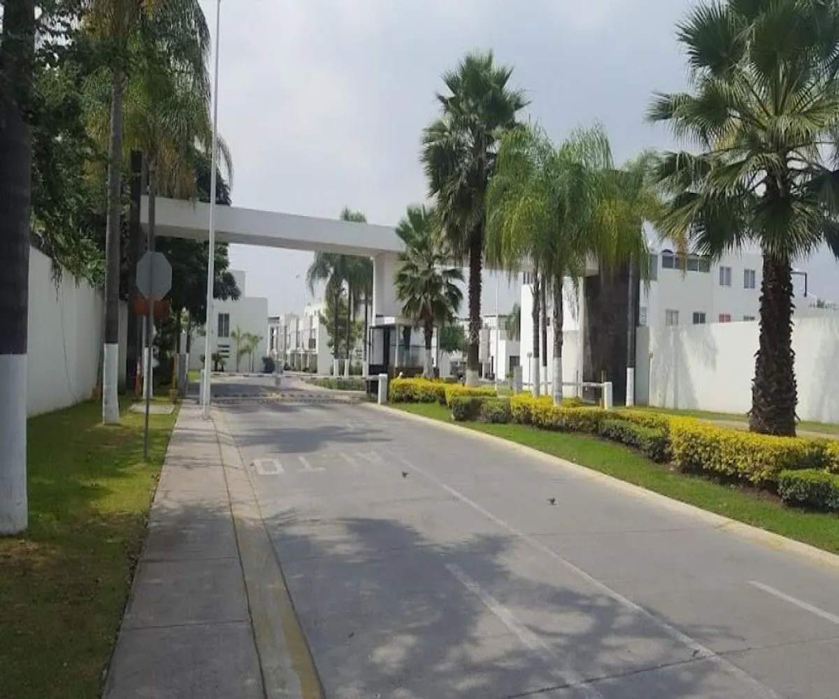 Casa En Venta,Los Portales,Av. Niños Héroes 0 0, San Pedro Tlaquepaque, Jalisco 45580, 4 Habitaciones,3 Baños,Av. Niños Héroes ,1,pF6BHjQ