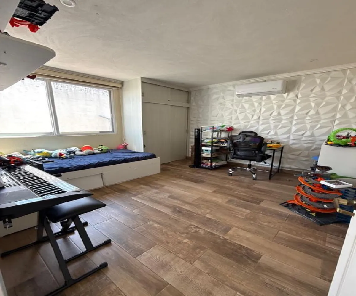 Casa En Venta,Sendero de las Moras,Sendero de las Moras 45645, Tlajomulco de Zúñiga, Jalisco 45640, 4 Habitaciones,2 Baños,Sendero de las Moras,2,pWCYhcE