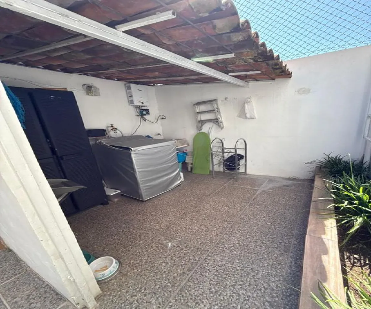 Casa En Venta,Sendero de las Moras,Sendero de las Moras 45645, Tlajomulco de Zúñiga, Jalisco 45640, 4 Habitaciones,2 Baños,Sendero de las Moras,2,pWCYhcE