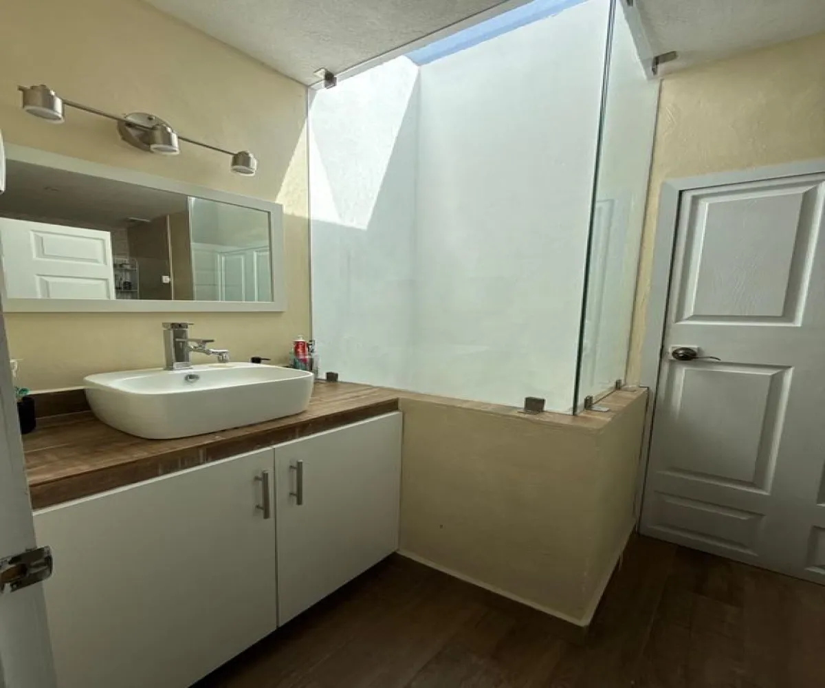 Casa En Venta,Sendero de las Moras,Sendero de las Moras 45645, Tlajomulco de Zúñiga, Jalisco 45640, 4 Habitaciones,2 Baños,Sendero de las Moras,2,pWCYhcE