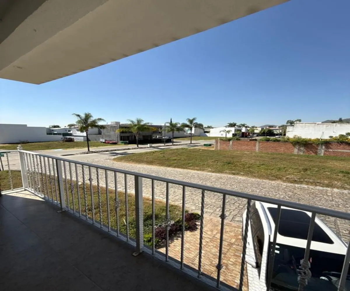 Casa En Venta,Sendero de las Moras,Sendero de las Moras 45645, Tlajomulco de Zúñiga, Jalisco 45640, 4 Habitaciones,2 Baños,Sendero de las Moras,2,pWCYhcE